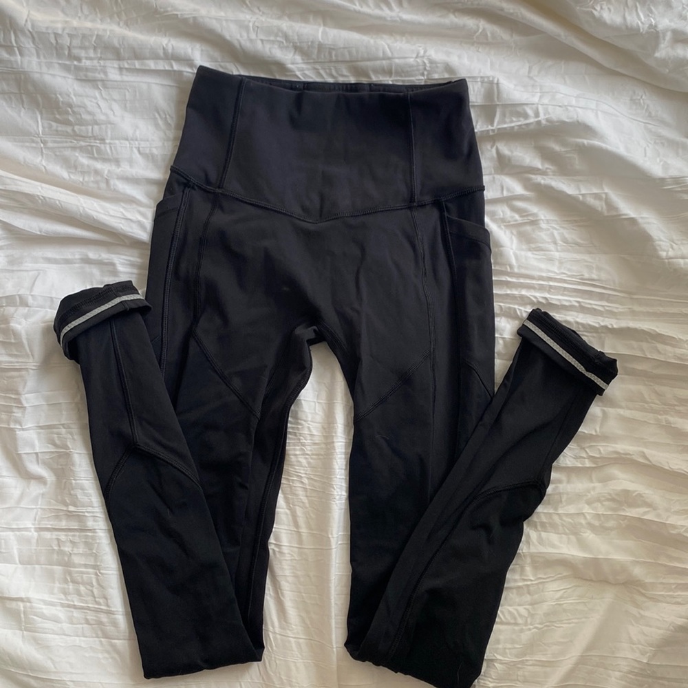 Black lululemon leggings